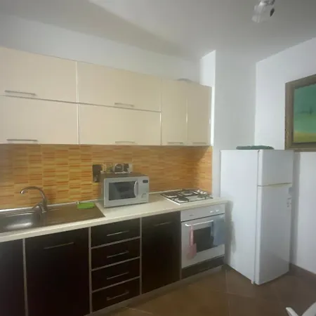 Albi Apartmet Beachfront In Apartment