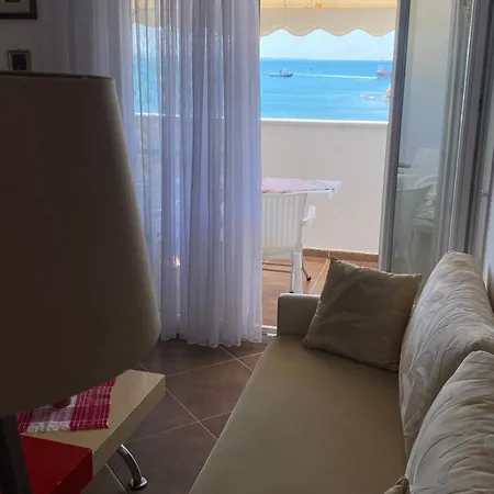 Albi Apartmet Beachfront In Shengjin