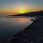 Albi Apartmet Beachfront In Shëngjin