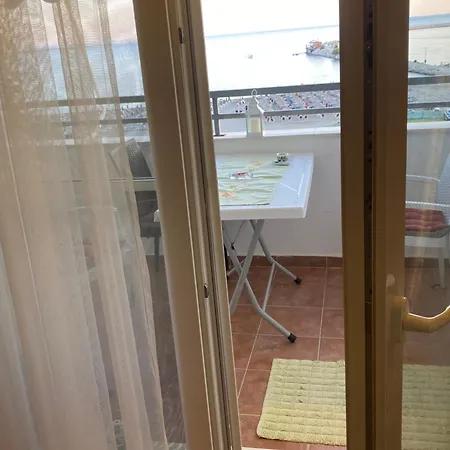 Albi Apartmet Beachfront In Apartment Shengjin (Lezhe)
