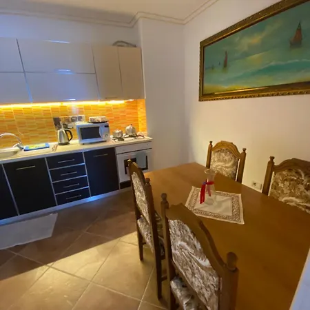Appartement Albi Apartmet Beachfront In Shëngjin