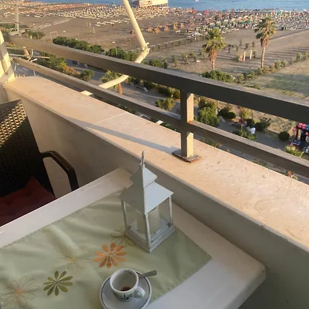 Daire Albi Apartmet Beachfront In